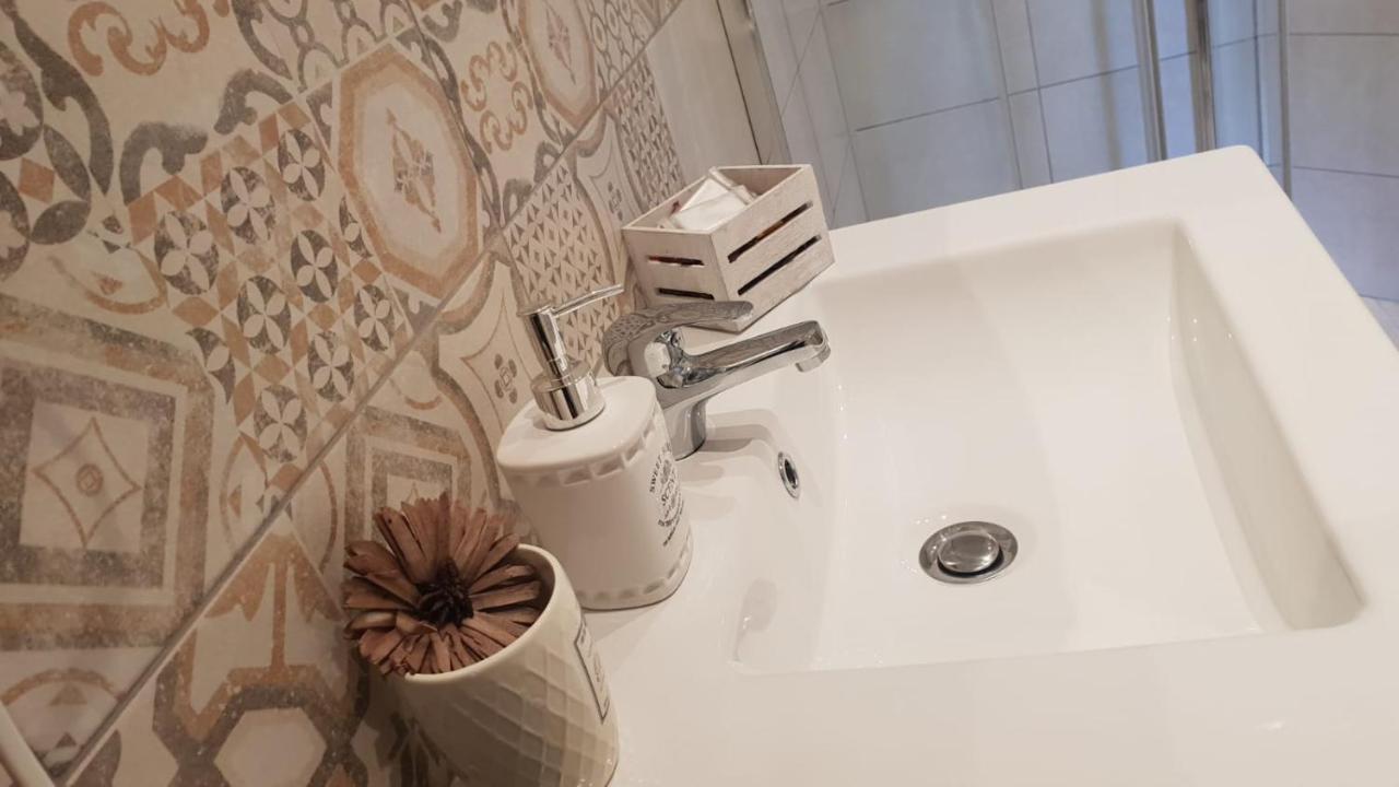 Bed and breakfast Lumiere 2*